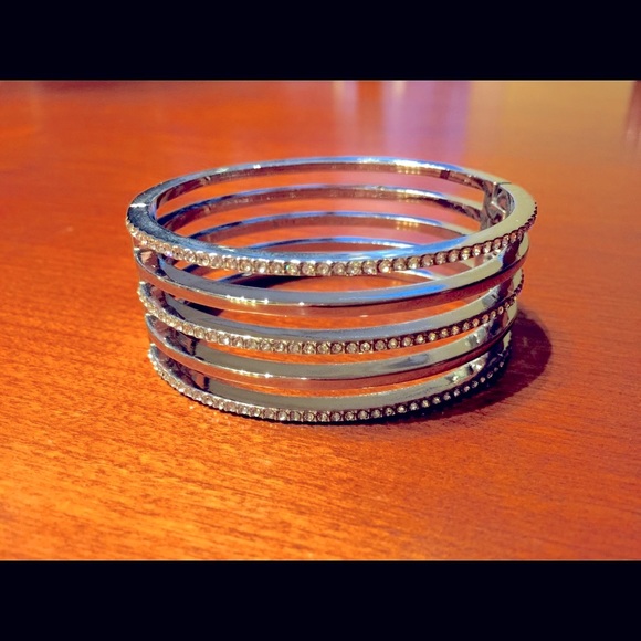 Stainless Steel Sparkling Wrist Cuff Bracelet shiny rhinestones magnetic closure - Picture 3 of 7